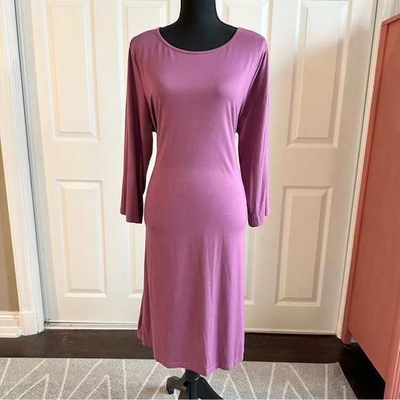 BloomChic Lavender Purple Tie Waist Stretch Midi Dress - Picture 2 of 7